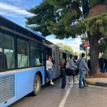 Πάτρα: Πάει πίσω η κάρτα μειωμένου εισιτηρίου του Αστικού ΚΤΕΛ στους φοιτητές 3 Φωτογραφία που δείχνει καθυστερημένα λεωφορεία του Αστικού ΚΤΕΛ σ…