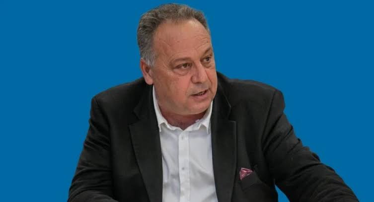 Αχαΐα: «Εφυγε» ξαφνικά από την ζωή μετά από χειρουργείο ο Γιάννης Κουλούρης ΦΩΤΟ 8 Αχαΐα: «Εφυγε» ξαφνικά από την ζωή μετά από χειρουργείο ο Γιάννης Κουλούρης ΦΩΤΟ