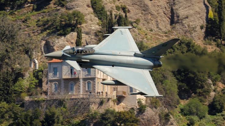 Αχαΐα: Στο «μικροσκόπιο» οι χαμηλές πτήσεις Μαχητικών Αεροσκαφών - Aναστάτωση και καχυποψία σε Καλάβρυτα και Διακοπτό ΦΩΤΟ 8 Αχαΐα: Στο «μικροσκόπιο» οι χαμηλές πτήσεις Μαχητικών Αεροσκαφών - Aναστάτωση και καχυποψία σε Καλάβρυτα και Διακοπτό ΦΩΤΟ