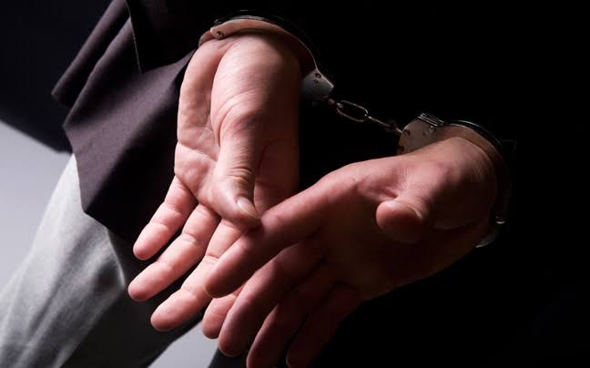 Αιτωλικό: Τον έπιασαν με τα κλοπιμαία στον ώμο