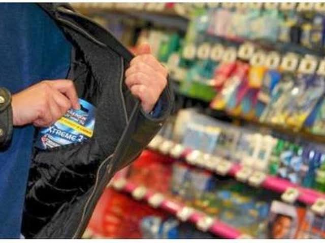 Φωτογραφία σχετική με το άρθρο Πήγε σε υπεραγωγό σωνισε και ξεχασε…