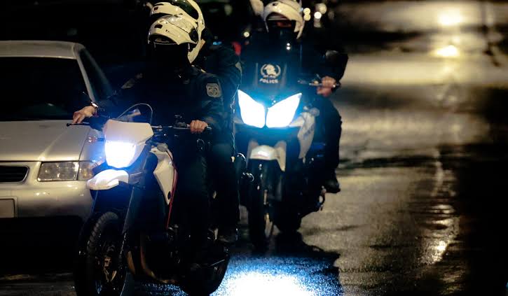 Αττική: Κινηματογραφική καταδίωξη με σύλληψη αρχηγικού μέλους εγκληματικής οργάνωσης 4 Αττική: Κινηματογραφική καταδίωξη με σύλληψη αρχηγικού μέλους εγκληματικής οργάνωσης