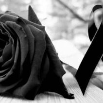 Πορτραίτο της Σταυρούλας Σολομού σε λευκό φόντο