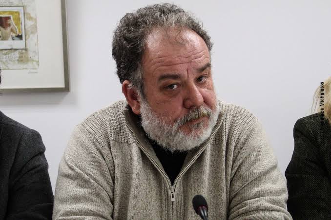 «Κάποιοι ζουν εντελώς στον κόσμο τους»