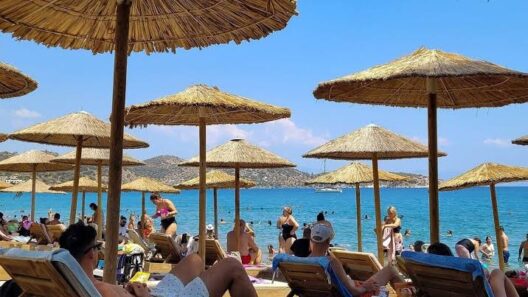 Καβγάς στη Βουλιαγμένη: «Κακιά στιγμή» λέει ο 76χρονος – Τι υποστηρίζει για τη συμπλοκή στην παραλία