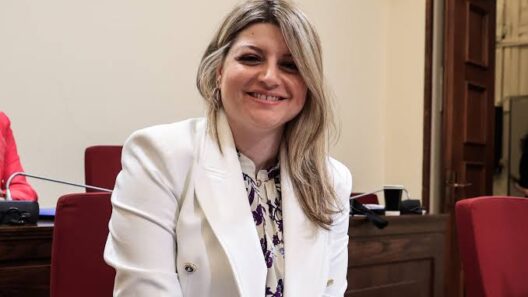 Η Νάγια Γρηγοράκου, τομεάρχης Πολιτισμού του ΠΑΣΟΚ, στην Πάτρα