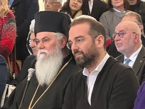 Ο Μητροπολίτης Ιερώνυμος και ο Περιφερειάρχης Νεκτάριος Φαρμάκης …