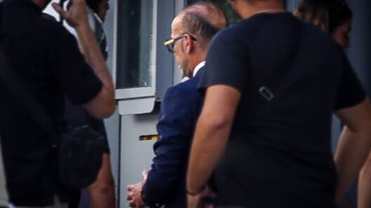 Συγκλονίζει ο γιατρός από την φυλακή – «Ζήτημα χρόνου να “φύγει”» ο Μαζωνάκης 13 Συγκλονίζει ο γιατρός από την φυλακή – «Ζήτημα χρόνου να “φύγει”» ο Μαζωνάκης