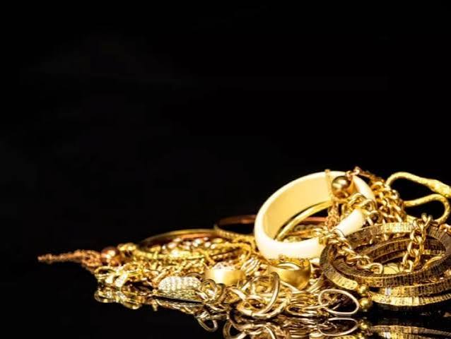 Εκάλη: Συνελήφθη οικιακή βοηθός για κλοπές κοσμημάτων αξίας