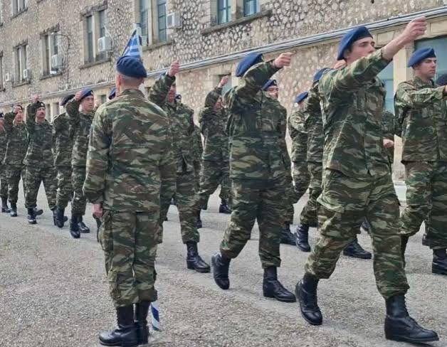 Πάτρα: «Ζωντάνια» μετά από 15 χρόνια στο ΚΕΤχ - Στους 500 οι νεοσύλλεκτοι στην πόλη ΦΩΤΟ