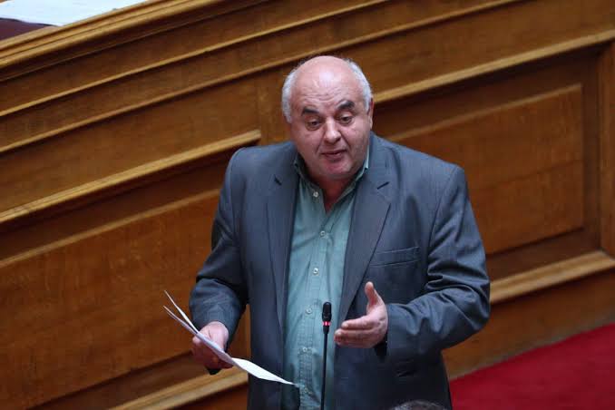 «Να καλυφθούν άμεσα όλα τα κενά σε εκπαιδευτικούς στην Αχαΐα»