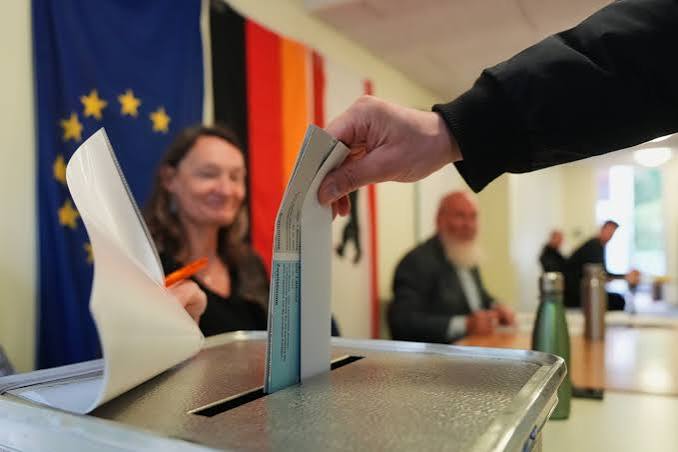 Γερμανία: Πολιτικός σεισμός στις κάλπες – Πρώτη δύναμη η ακροδεξιά στο Μεκλεμβούργο