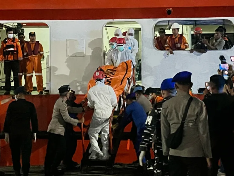 Καταστροφή πλοίου στην Ινδονησία με πάνω από πενήντα νεκρούς