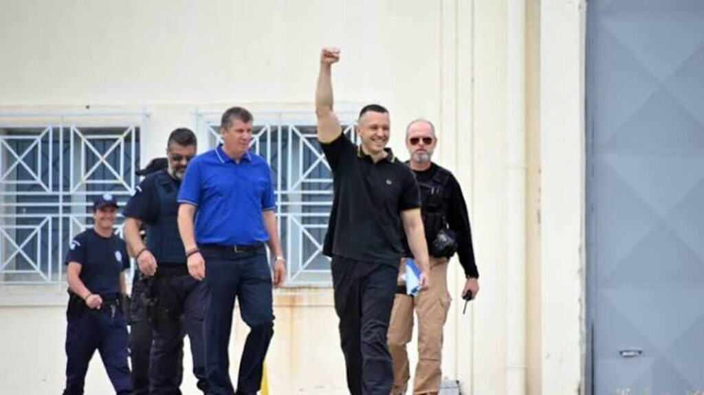 Ηλίας Κασιδιάρης μετά την αποφυλάκισή του