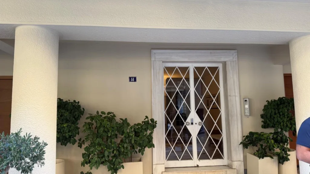 Θάνατος Μαζωνάκη: Ο πρόεδρος του ΙΣΑ για το μηχάνημα πλασμαφαίρεσης στο Κολωνάκι