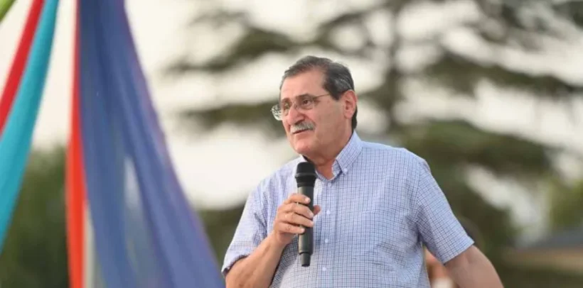 Πάτρα: Ο Πελετίδης «κλείνει» την πόρτα στο φυσικό αέριο - Δηλώνει στο Patrapress ότι «δεν είναι καραμέλες» 4 Κώστας Πελετίδης, Δήμαρχος Πάτρας, στο λιμάνι με LNG μετά την έκρηξη …