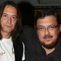 Γιάννης Κότσιρας για Λαυρέντη Μαχαιρίτσα: Αχ φιλαράκι μου, επτά χρόνια χωρίς το γέλιο σου 1 Γιάννης Κότσιρας για Λαυρέντη Μαχαιρίτσα: Αχ φιλαράκι μου, επτά χρόνια χωρίς το γέλιο σου