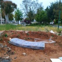 Πάτρα: Η Πλατεία Ελευθερίας σε κατάσταση εγκατάλειψης – Σκουπίδια και καταγγελίες για παραβατικότητα ΦΩΤΟ