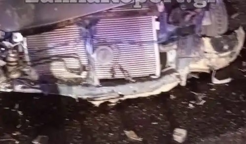 Σκηνή τροχαίου μεταξύ Αθήνας και Λαμίας με καραμπόλα και αυτοκίνητα