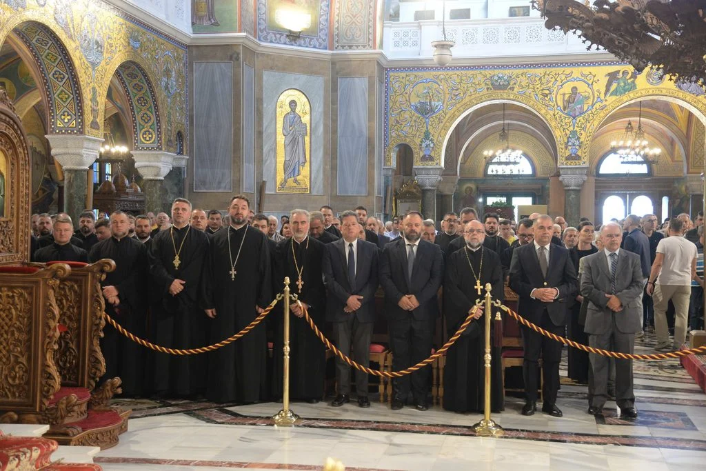Λαμπρός εορτασμός για την Επανακομιδή της Κάρας του Αγίου Ανδρέου στην Πάτρα ΦΩΤΟ 10 Λαμπρός εορτασμός για την Επανακομιδή της Κάρας του Αγίου Ανδρέου στην Πάτρα ΦΩΤΟ