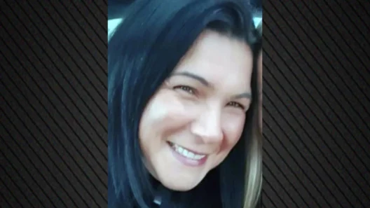Σκωτία: Διακοπές στο... Ντουμπάι έκανε νοσοκόμα που παρίστανε επί τρία χρόνια την καρκινοπαθή 12 Σκωτία: Διακοπές στο... Ντουμπάι έκανε νοσοκόμα που παρίστανε επί τρία χρόνια την καρκινοπαθή