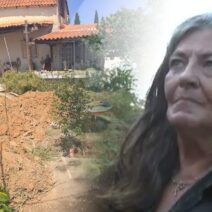 Μαραθώνας: «Δεν τα έβγαζα πέρα, για αυτό την έθαψα, για να παίρνω τη σύνταξη» 1 Η γυναίκα που κατηγορείται για ταφή και το σπίτι της με εκσκαφέα να…