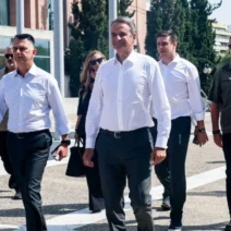 Αχαΐα: Εμπλέκουν τον Μιχάλη Μπεκίρη με τον Ηλία Κασιδιάρη - Το γραφείο Μητσοτάκη στην δίνη του ΠΑΣΟΚ 1 Αχαΐα: Εμπλέκουν τον Μιχάλη Μπεκίρη με τον Ηλία Κασιδιάρη - Το γραφείο Μητσοτάκη στην δίνη του ΠΑΣΟΚ