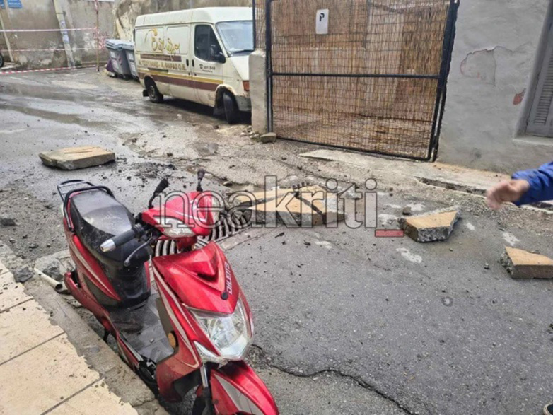 Ηράκλειο: Κατέρρευσαν μπαλκόνια σε συνοικίες ΦΩΤΟ