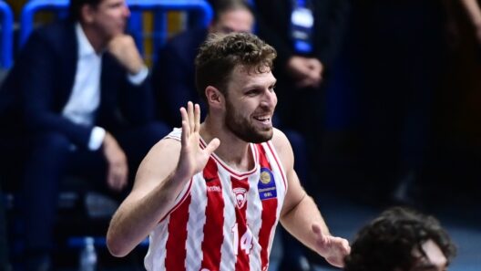 Ο Ολυμπιακός κατέκτησε τον πρώτο τίτλο της χρονιάς κόντρα στον ΠΑΟΚ 13 Ο Ολυμπιακός κατέκτησε τον πρώτο τίτλο της χρονιάς κόντρα στον ΠΑΟΚ