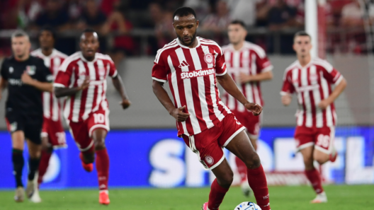 Η ευρωπαϊκή λίστα του Ολυμπιακού για το Europa League: Οι έξι που έμειναν εκτός 12 Η ευρωπαϊκή λίστα του Ολυμπιακού για το Europa League: Οι έξι που έμειναν εκτός