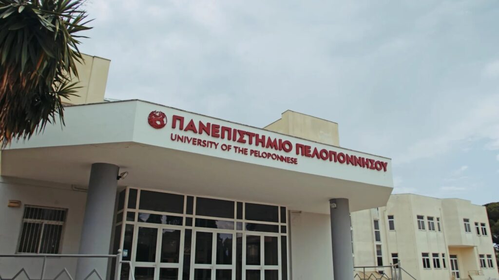 Πάτρα: Εκλεψαν μπρελόκ με 40 κλειδιά του Πανεπιστημίου - Φόβοι για απώλεια εξοπλισμού σημαντικής αξίας