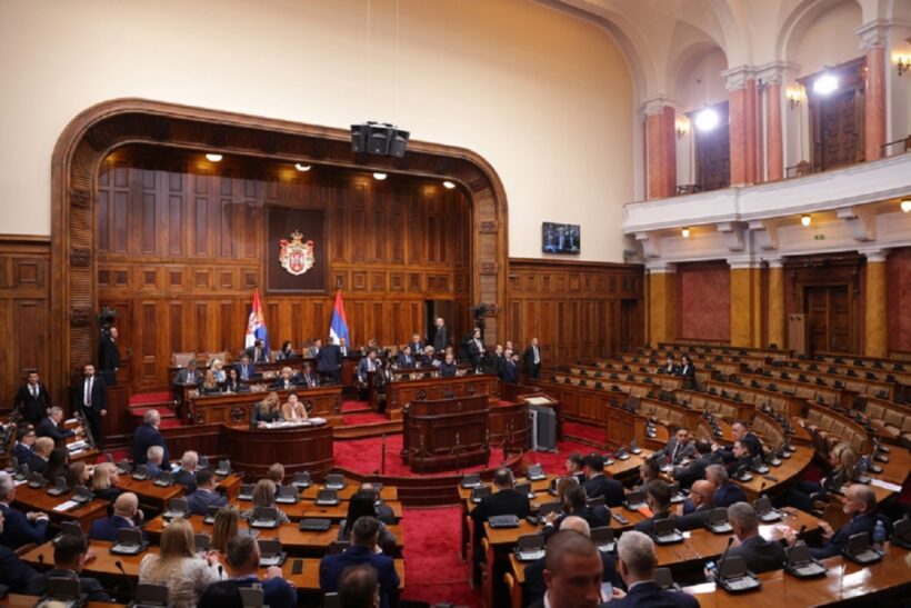 Σερβία: Προ των πυλών πρόωρες εκλογές - Πρόταση για διάλυση της Βουλής