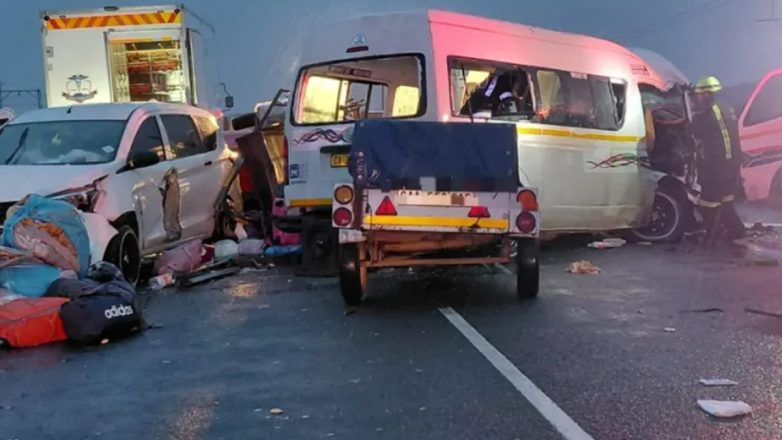 Τρίοχηματική σύγκρουση σε δρόμο της Νότιας Αφρικής