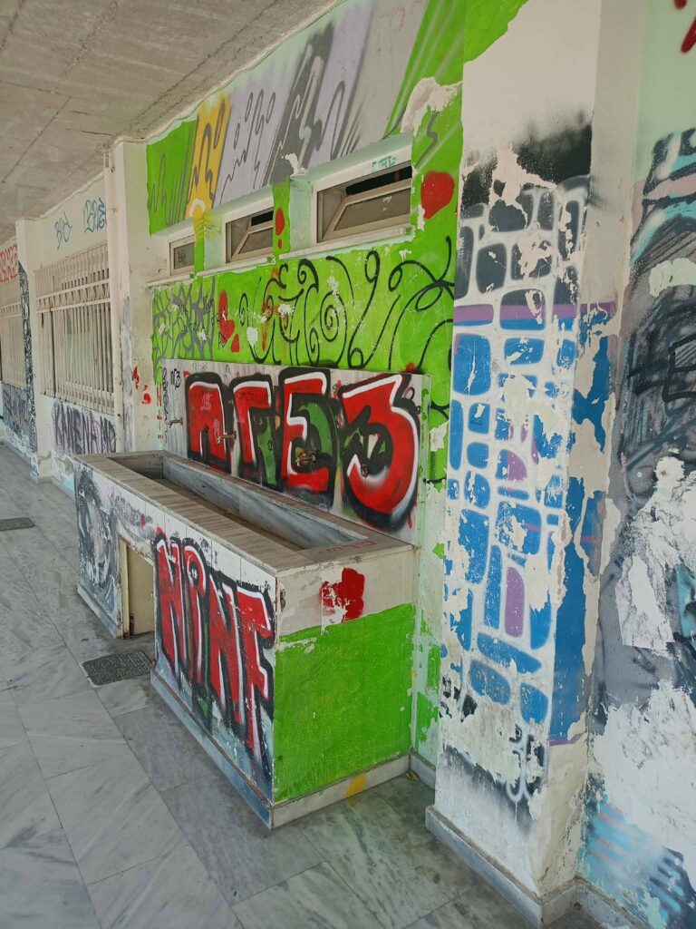 Πάτρα: Ο Ψωμάς κατηγορεί τη δημοτική αρχή για «αποτυχία» στην διαχείριση σχολικών κτιρίων ΦΩΤΟ