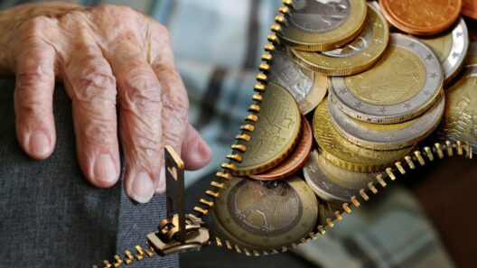 Συντάξεις: Τι αλλάζει από το 2027 και σε ποιους τομείς 12 Συντάξεις: Τι αλλάζει από το 2027 και σε ποιους τομείς