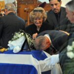 Πύργος: «Σπαραγμός» στην κηδεία του Γιάννη Μπλέσια, ιπτάμενο του Phantom ΦΩΤΟ