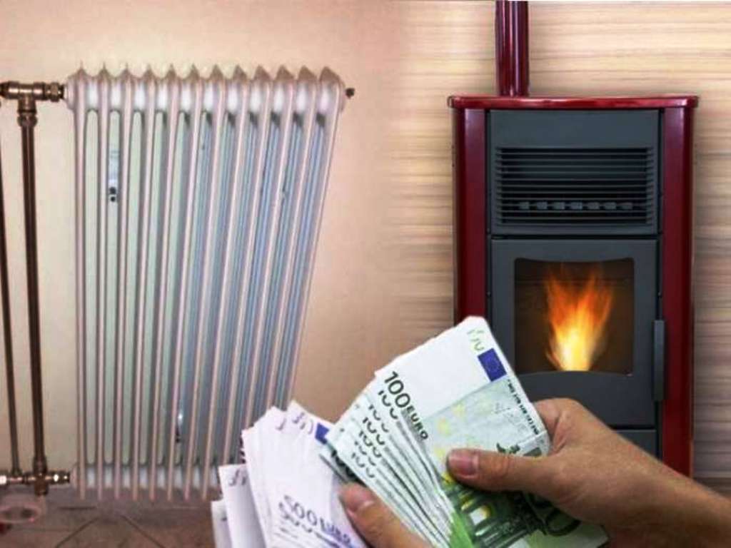 Καυσόξυλα, πετρέλαιο και σόμπες σε κατάστημα στην Πάτρα
