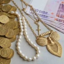 Φωτογραφία στη Λαμία με δικαστικό κτίριο και λογιστές