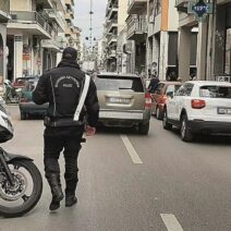 Πάτρα: Απουσία τροχονόμων για απαγόρευση στάθμευσης εντείνουν το «κομφούζιο» στο κέντρο ΦΩΤΟ 3 Πάτρα: Απουσία τροχονόμων για απαγόρευση στάθμευσης εντείνουν το «κομφούζιο» στο κέντρο ΦΩΤΟ