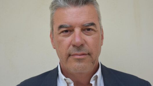 «Από τους εξαρτημένους από επιδόματα στο επίδομα των 500 ευρώ»