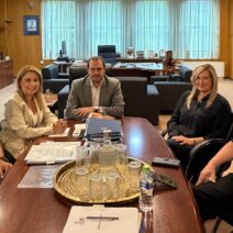Αχαΐα: Συνάντηση της Χρ. Αλεξοπούλου με τον Γιώργο Κώτσηρα για τις αστικές μεταφορές 1 Αχαΐα: Συνάντηση της Χρ. Αλεξοπούλου με τον Γιώργο Κώτσηρα για τις αστικές μεταφορές