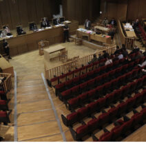 Πάτρα: Στο εδώλιο 85 κατηγορούμενοι για «μαμούθ» κύκλωμα ηλεκτρονικής απάτης - Ξεκινά η δίκη