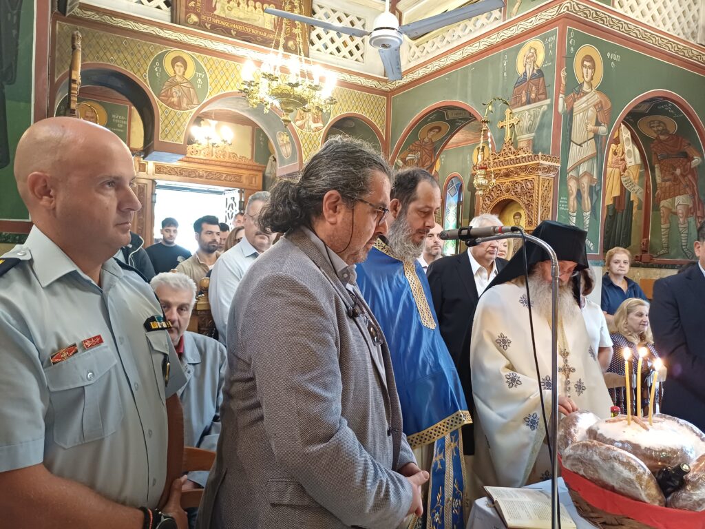 Οι Εμποροι της Αιγιαλείας τίμησαν για πρώτη φορά, τον Προστάτη τους Άγιο Νικόλαο τον Παντοπώλη ΦΩΤΟ