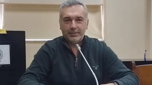 «Η ανάπλαση δεν τελειώνει με την παράδοση ενός έργου» 13 «Η ανάπλαση δεν τελειώνει με την παράδοση ενός έργου»