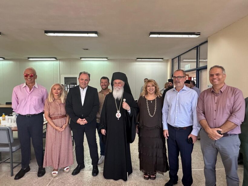 Ο Ανδρέας Κατσανιώτης στο 1ο Δημοτικό Πάτρας και το ΕΠΑΛ Αιγίου ΦΩΤΟ