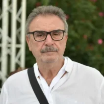 «Αποχαιρετώ έναν εξαιρετικό φίλο, ένα πολύ καλό συνάδελφο» 2 «Αποχαιρετώ έναν εξαιρετικό φίλο, ένα πολύ καλό συνάδελφο»