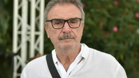 «Αποχαιρετώ έναν εξαιρετικό φίλο, ένα πολύ καλό συνάδελφο» 10 «Αποχαιρετώ έναν εξαιρετικό φίλο, ένα πολύ καλό συνάδελφο»