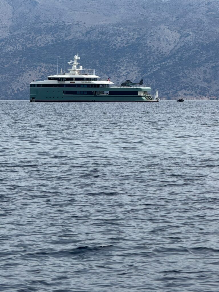 Φωτογραφία του 62μέτρου ANAWA στο Βάλλη, ελληνικά σκάφη στο διεθνές yach…