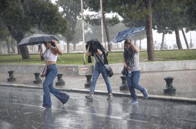 Βροχή πάνω από την Αιγιάλεια