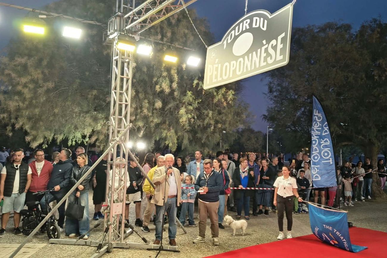 Κουρούτα: Ιστορικά αυτοκίνητα στους δρόμους της Πελοποννήσου για το 13ο «Tour du Péloponnèse» ΦΩΤΟ 14 Κουρούτα: Ιστορικά αυτοκίνητα στους δρόμους της Πελοποννήσου για το 13ο «Tour du Péloponnèse» ΦΩΤΟ